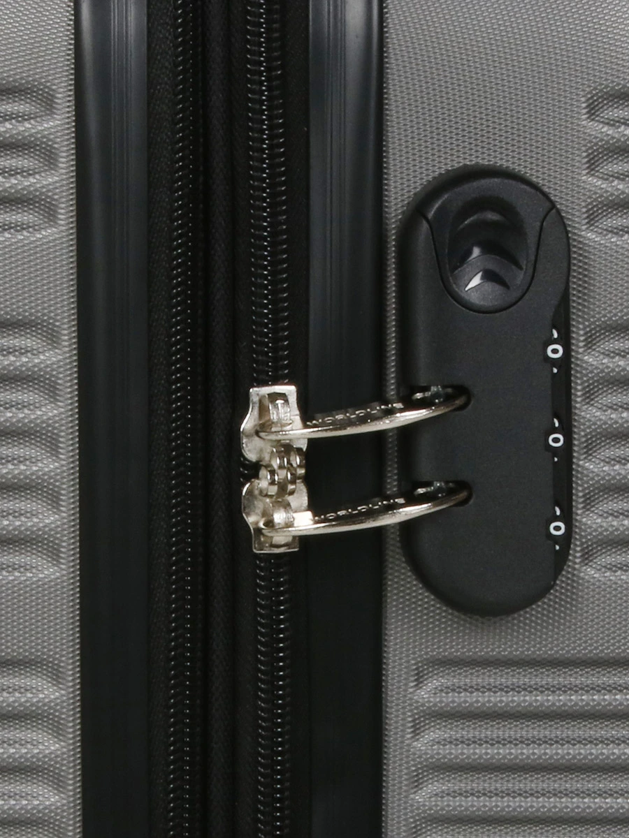 Ensemble 4 Valises Worldline Linz 2 – Image 13